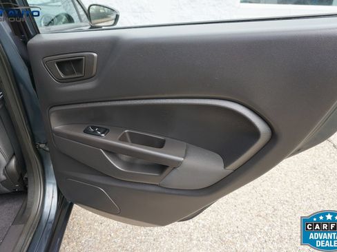 Used 2011 Ford Fiesta SE FWD image 20