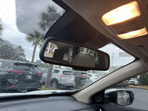 Used 2022 Honda CR-V Touring image 27