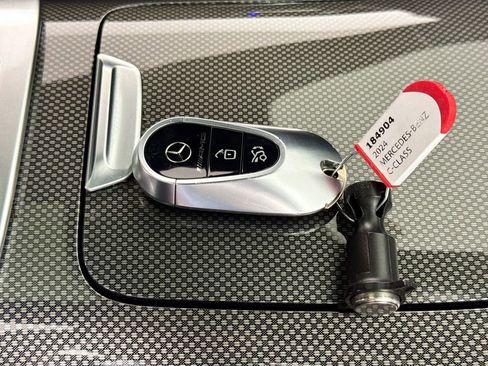 Used 2024 Mercedes-Benz C 43 AMG 4MATIC Sedan w/ AMG Carbon Fiber Package image 42