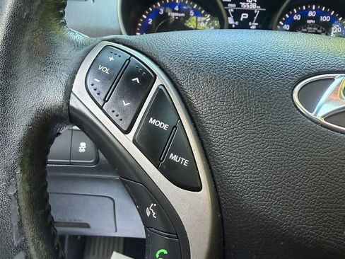 Used 2013 Hyundai Elantra Limited FWD image 17