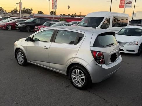 Used 2013 Chevrolet Sonic LT image 4
