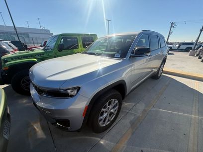 Used 2025 Jeep Grand Cherokee Laredo w/ MOPAR Finishing Package