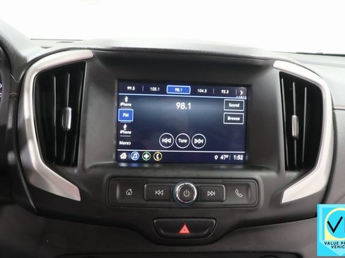 Used 2018 GMC Terrain SLE image 10