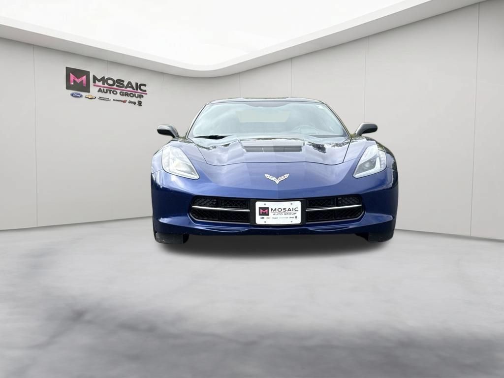Used 2017 Chevrolet Corvette Stingray Coupe RWD image 3