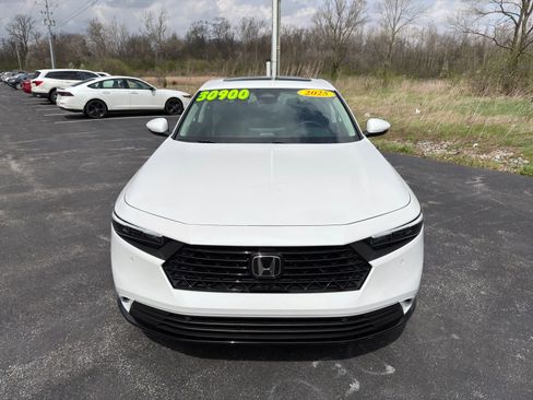 Used 2025 Honda Accord EX-L image 9