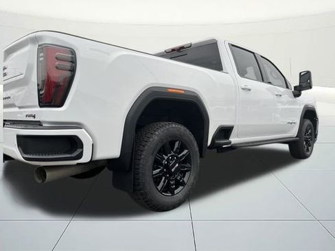 New 2026 GMC Sierra 2500 AT4 w/ AT4 Premium Plus Package image 5