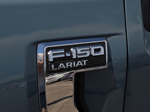 Used 2023 Ford F150 Lariat w/ Max Trailer Tow Package AWD/4WD image 33