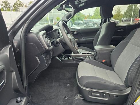 Used 2023 Toyota Tacoma TRD Off-Road w/ Technology Package image 22