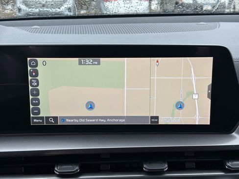 Used 2025 Kia Telluride S AWD/4WD image 18