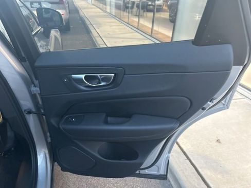 Certified 2025 Volvo XC60 B5 Plus image 12