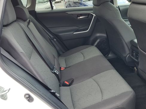 Certified 2024 Toyota RAV4 XLE w/ Convenience Package image 32