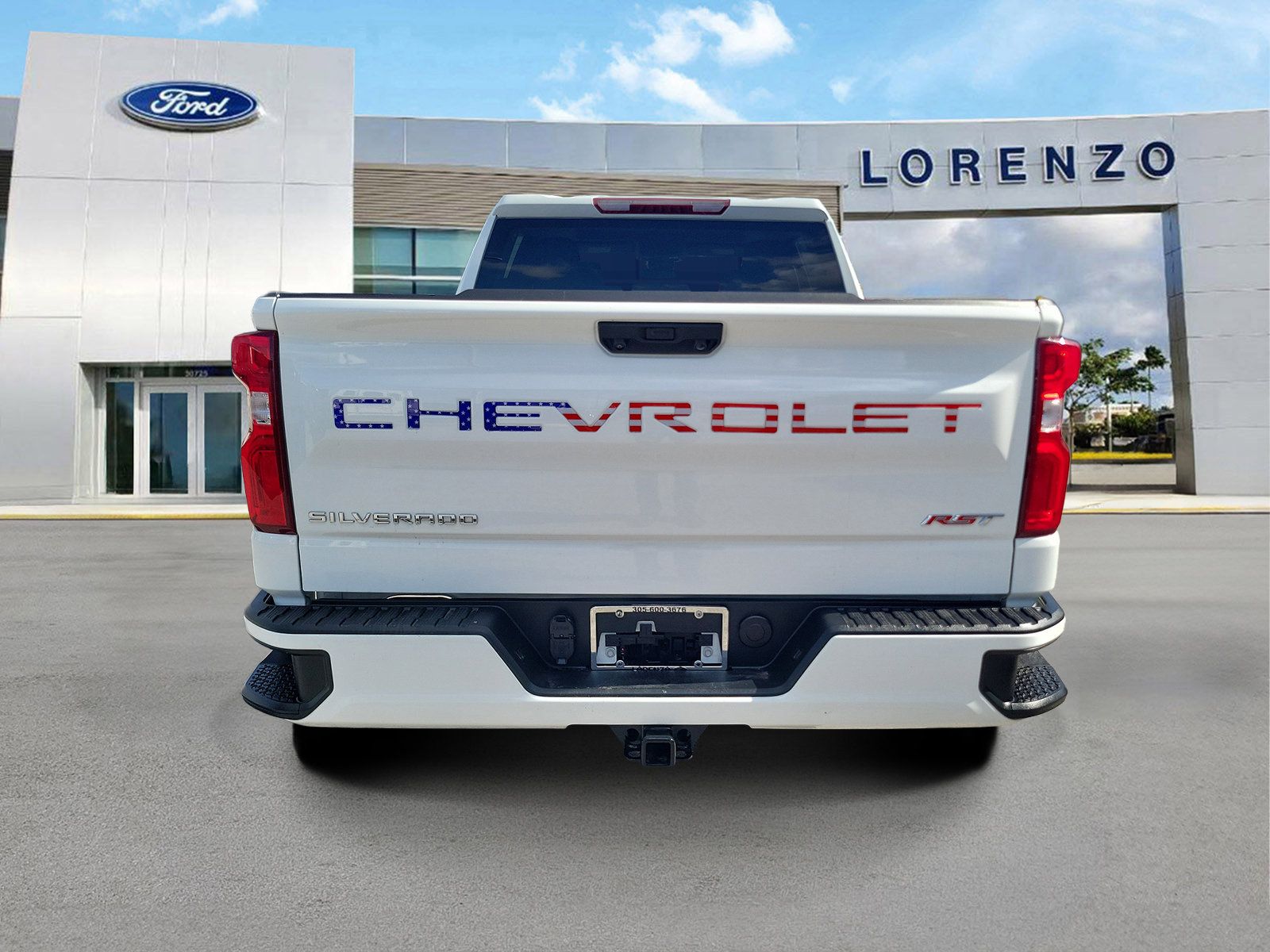 Used 2024 Chevrolet Silverado 1500 RST RWD image 6