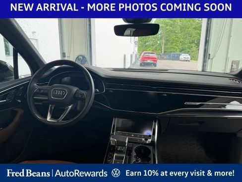Used 2023 Audi Q7 3.0T Premium w/ Convenience Package AWD/4WD image 15