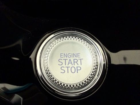 Used 2023 Genesis G80 2.5T image 39