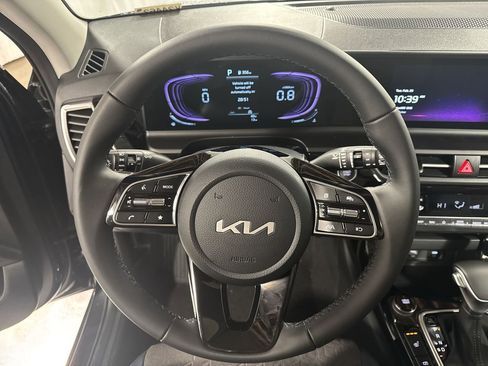 Certified 2025 Kia Seltos S image 20