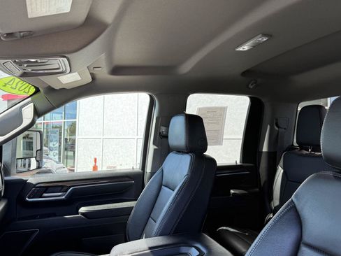 Used 2024 Chevrolet Silverado 3500 LT AWD/4WD image 19