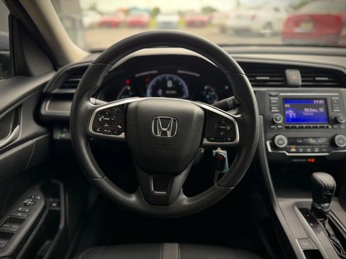 Used 2020 Honda Civic LX image 10