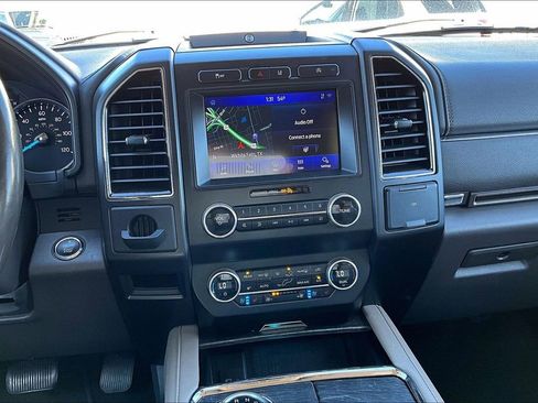 Used 2021 Ford Expedition Max Limited image 8