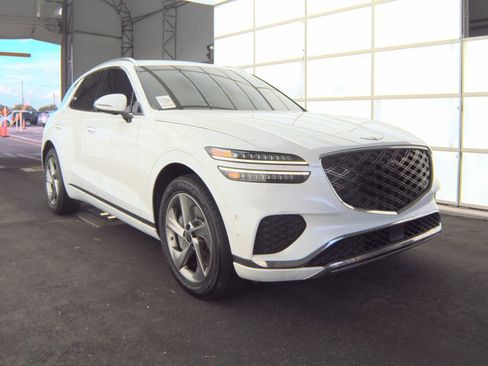 Used 2026 Genesis GV70 2.5T Advanced image 6