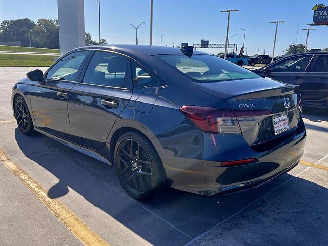 Used 2025 Honda Civic Sport image 6