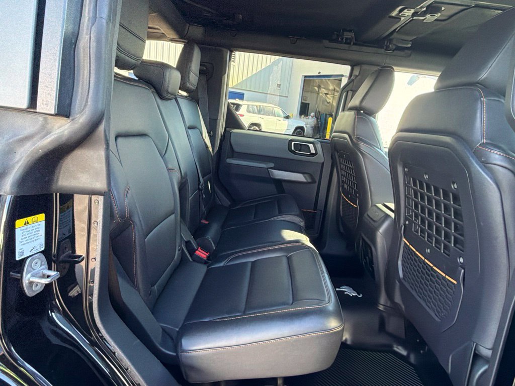 Used 2023 Ford Bronco Badlands w/ Sasquatch Package AWD/4WD image 49