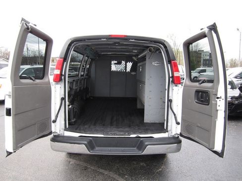 Used 2019 Chevrolet Express 3500 LT w/ LT Preferred Equipment Group RWD image 24