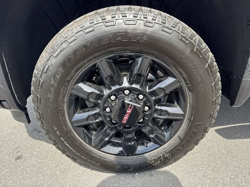 New 2026 GMC Sierra 3500 AT4 w/ AT4 Premium Plus Package AWD/4WD image 19