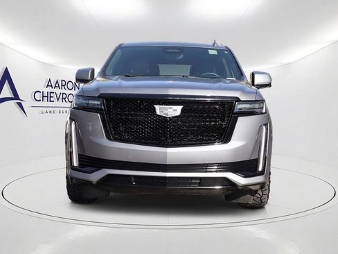 Used 2021 Cadillac Escalade Sport w/ Driver Assist Tech Package AWD/4WD image 2
