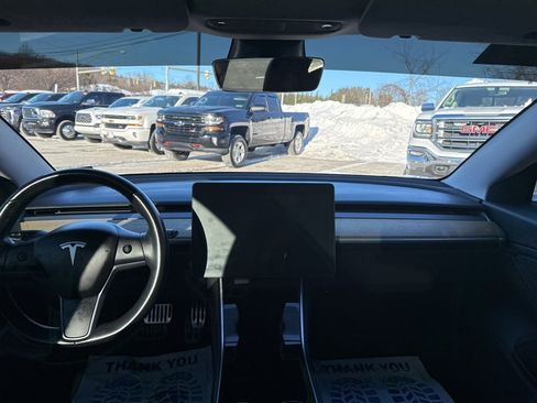 Used 2018 Tesla Model 3 Long Range image 14
