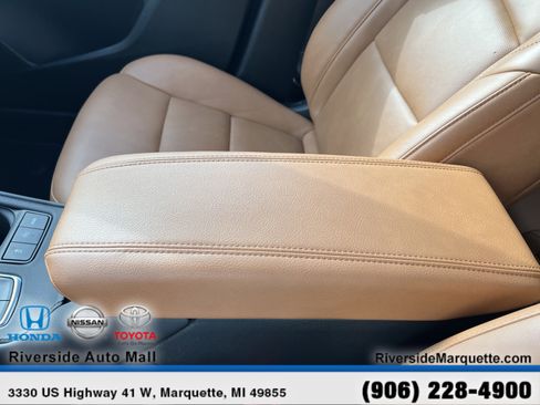 Used 2021 Cadillac XT4 Premium Luxury image 20