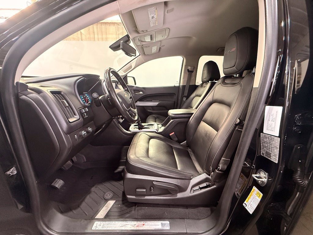 Used 2020 Chevrolet Colorado ZR2 w/ ZR2 Midnight Special Edition AWD/4WD image 15