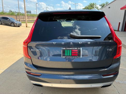 Used 2020 Volvo XC90 T6 Momentum image 4