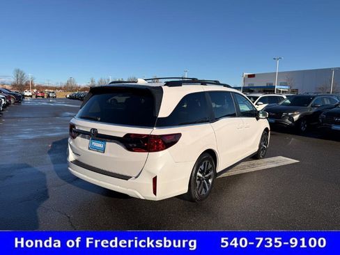 Certified 2025 Honda Odyssey EX-L image 7