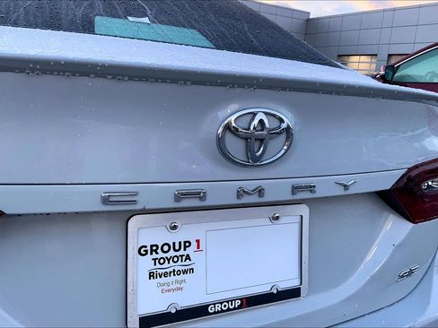 Used 2023 Toyota Camry SE FWD image 29