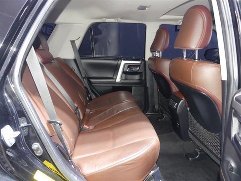 Used 2015 Toyota 4Runner Limited image 28