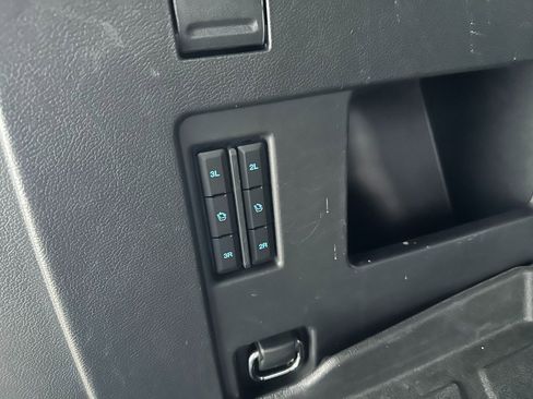 Used 2022 Ford Expedition Limited image 46