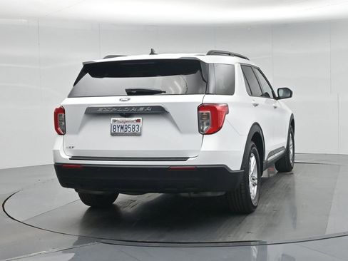 Used 2021 Ford Explorer XLT image 58