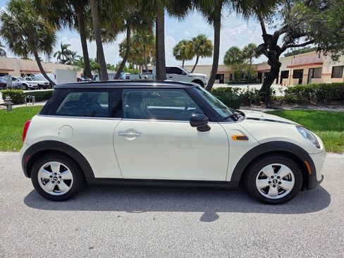 Used 2016 MINI Cooper 2-Door Hardtop FWD image 6