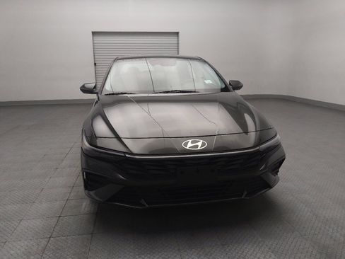 Used 2024 Hyundai Elantra SEL FWD image 14