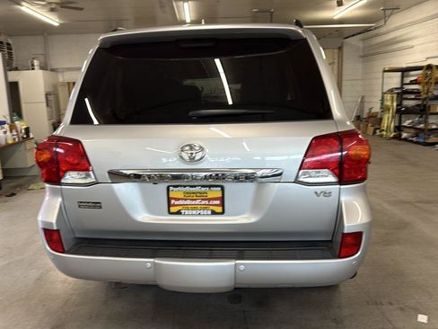 Used 2013 Toyota Land Cruiser AWD/4WD image 85
