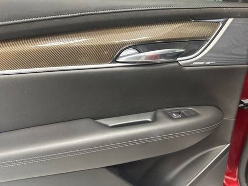 Used 2022 Cadillac XT6 Premium Luxury w/ Platinum Package AWD/4WD image 26