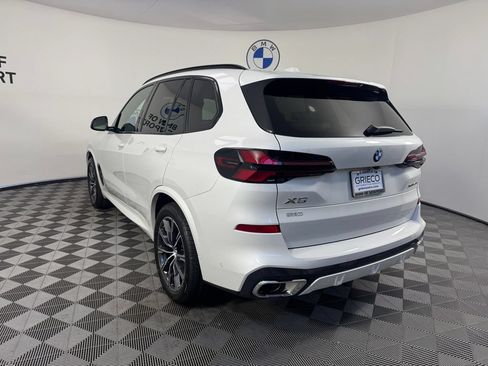 New 2026 BMW X5 xDrive40i w/ M Sport Package AWD/4WD image 8
