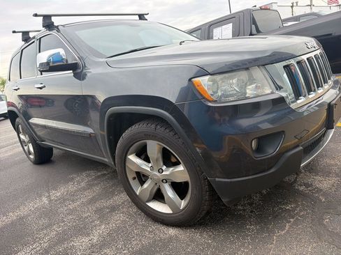 Used 2012 Jeep Grand Cherokee Limited w/ Luxury Group II AWD/4WD image 2