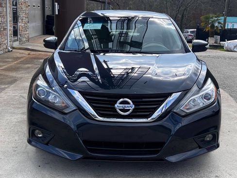 Used 2016 Nissan Altima 2.5 SL w/ 2.5 Technology Package image 9