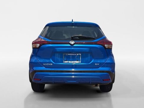 Used 2023 Nissan Kicks SV image 4