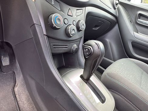 Used 2016 Chevrolet Trax LS FWD image 19