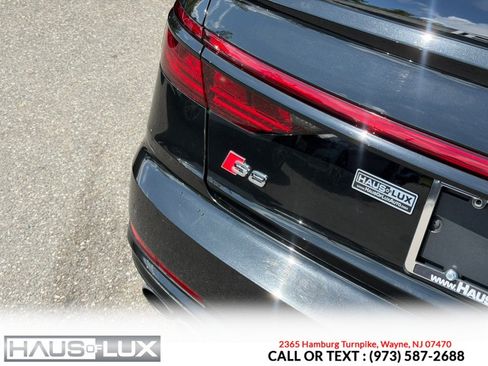 Used 2020 Audi S8 L w/ S8 Executive Package AWD/4WD image 22