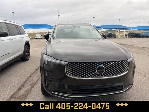 Used 2025 Volvo XC90 B6 Plus AWD/4WD image 10