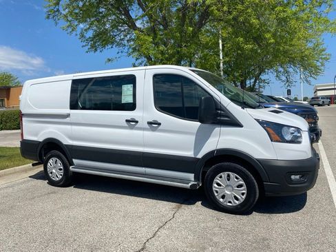 Used 2025 Ford Transit 250 Low Roof w/ Exterior Upgrade Package RWD image 5