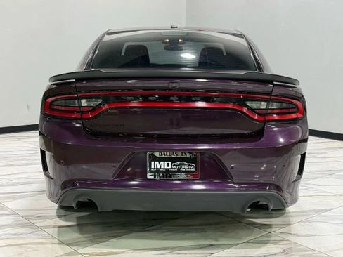 Used 2020 Dodge Charger SXT w/ Blacktop Package image 7